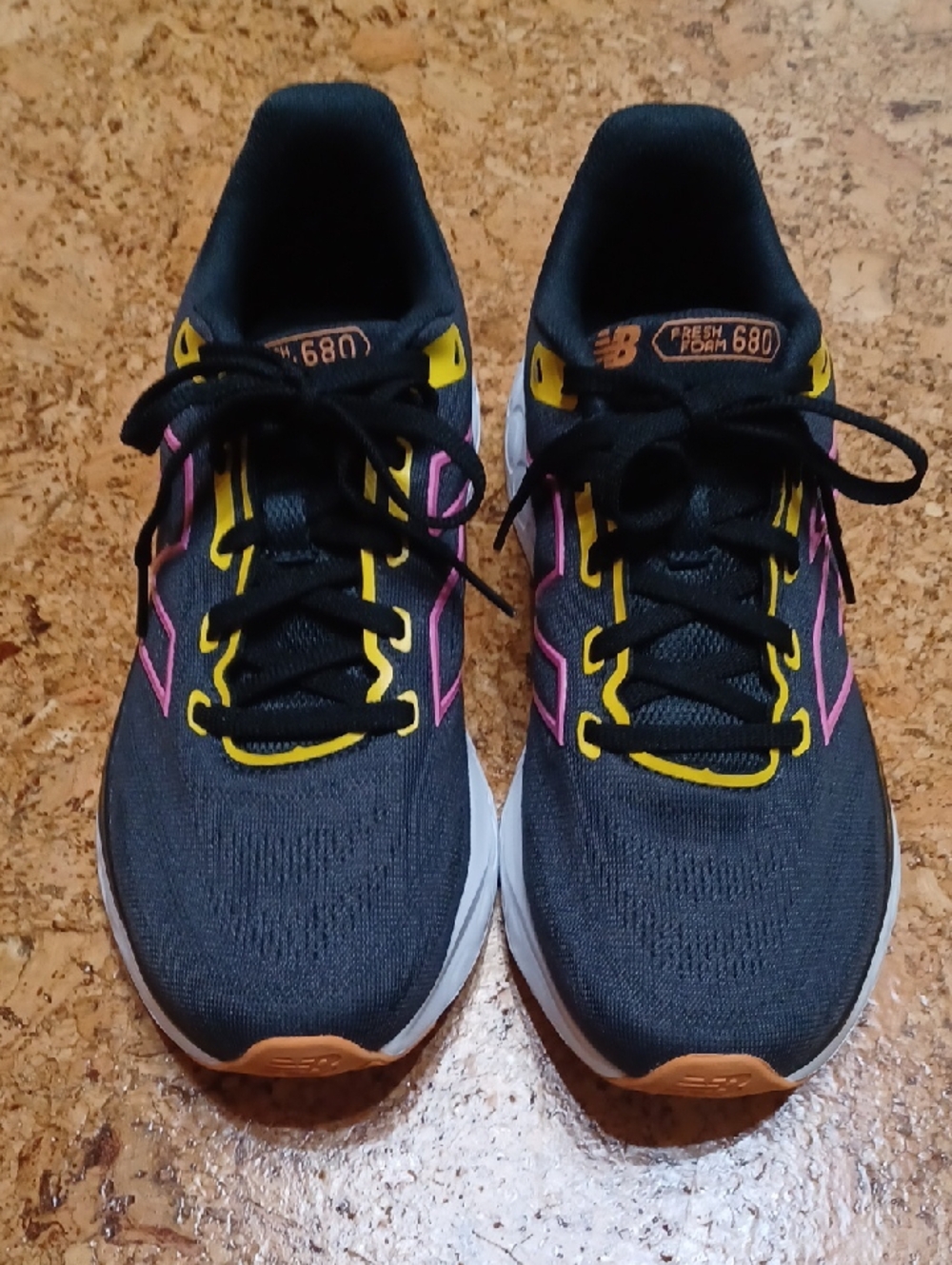 New Balance Women"s 680 Fresh Fosm Running Shoes Size 8
